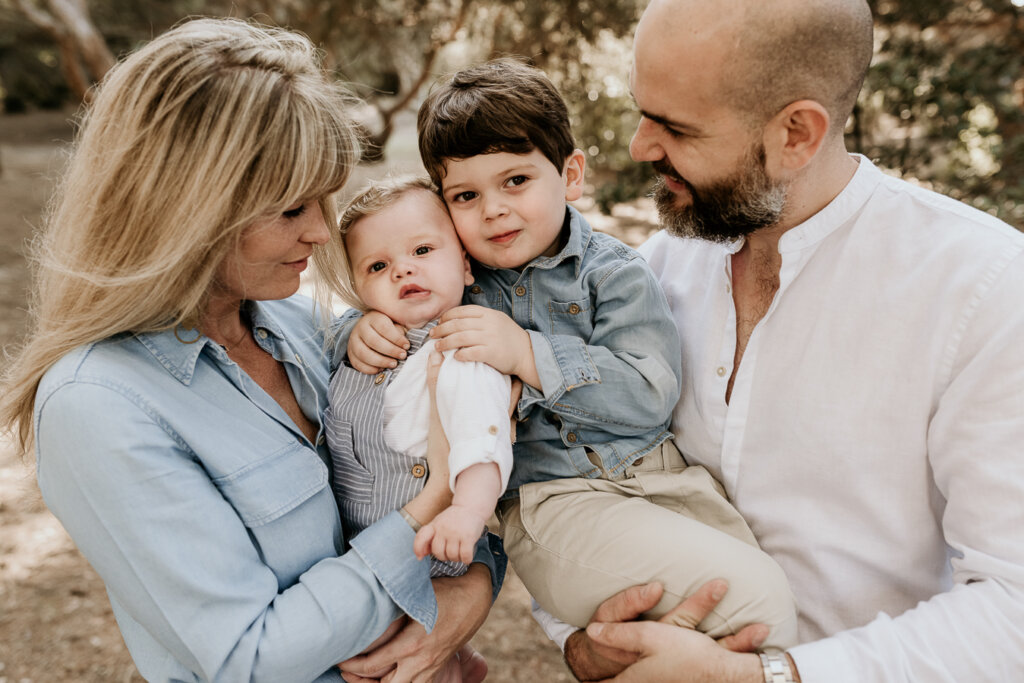 séance photo en famille toulon byoriane