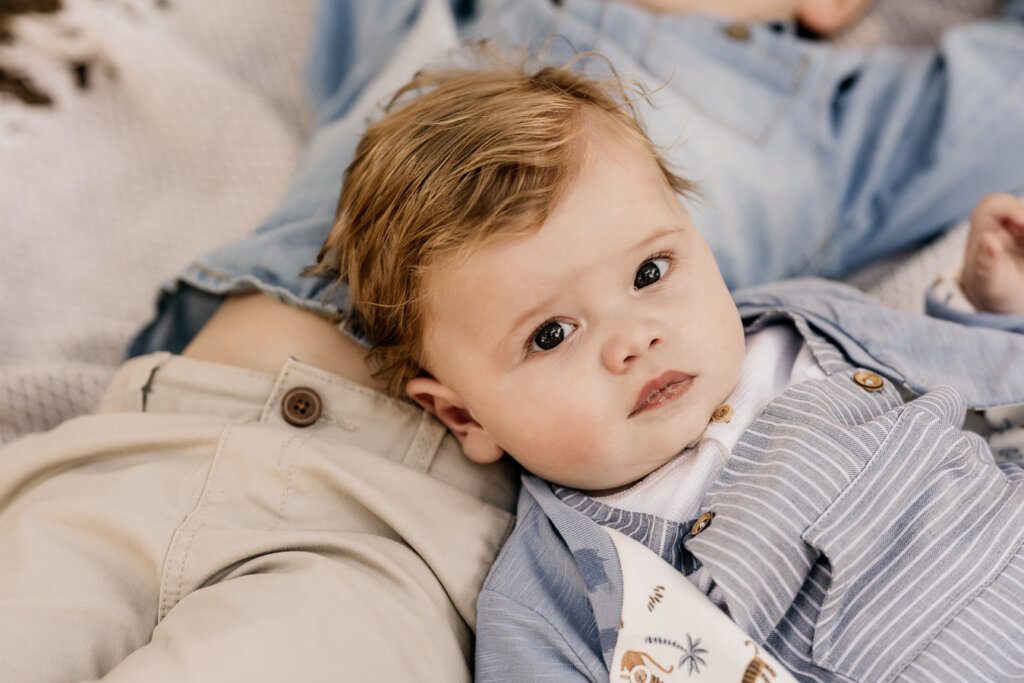 séance photo en famille toulon byoriane