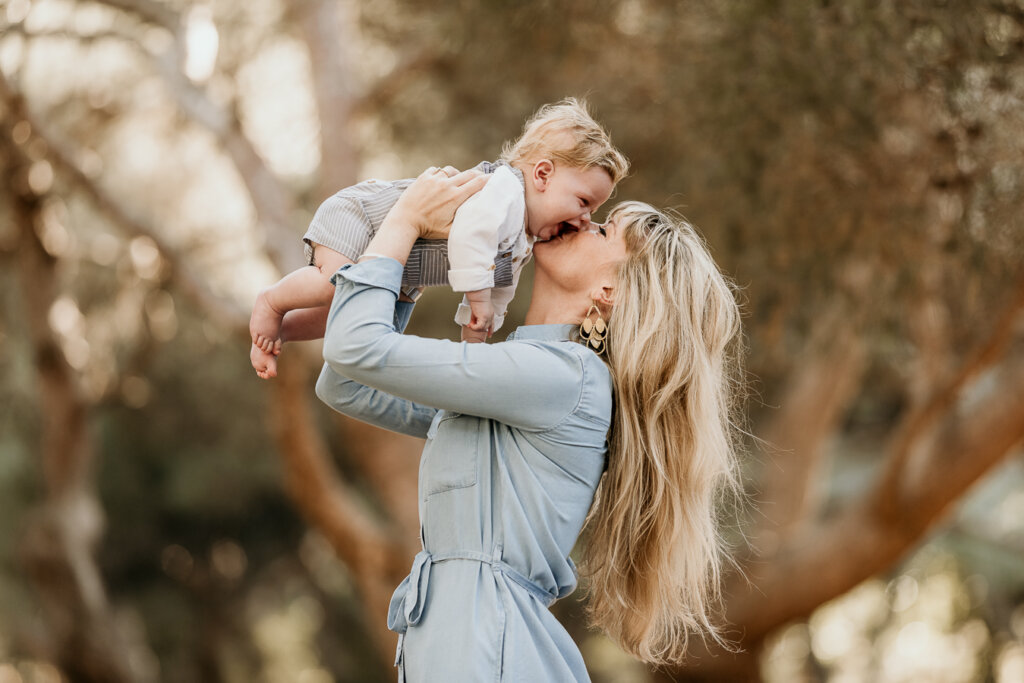 séance photo en famille toulon byoriane