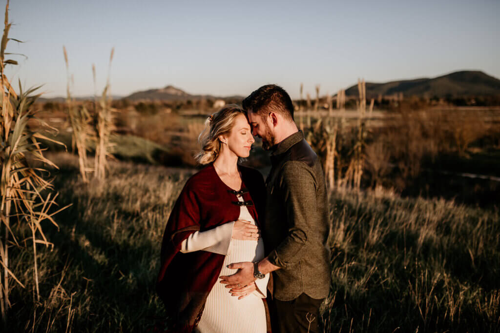 séance grossesse d'hiver dans le var